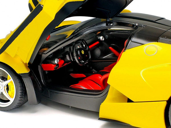 24347 Tamiya Автомобиль LaFerrari Yellow Version (1:24)