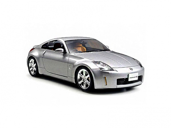 24254 Tamiya Nissan 350Z Track (1:24)
