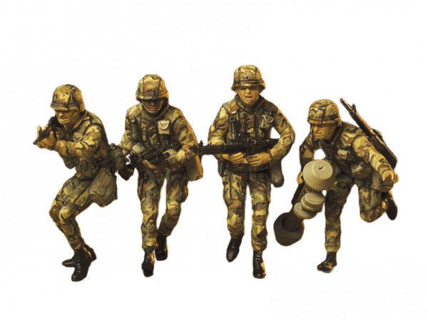 35133 Tamiya Американские современные пехотинцы с М16А1, М203, М47 и М60 в атаке (4 фигуры) (1:35)
