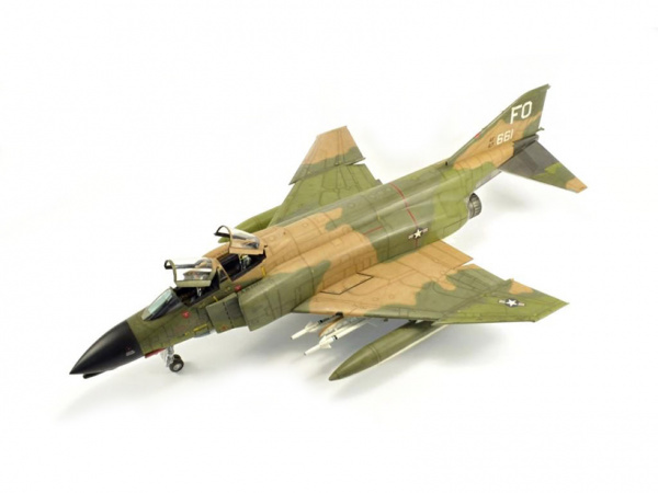 60305 Tamiya Американский самолёт F-4 C/D Phantom II (1:32)