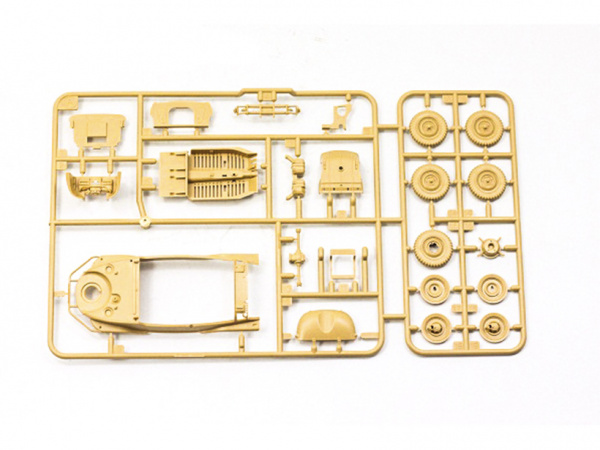 35224 Tamiya Немецкая амфибия Schwimmwagen Тype166 с 1 фигурой (1:35)